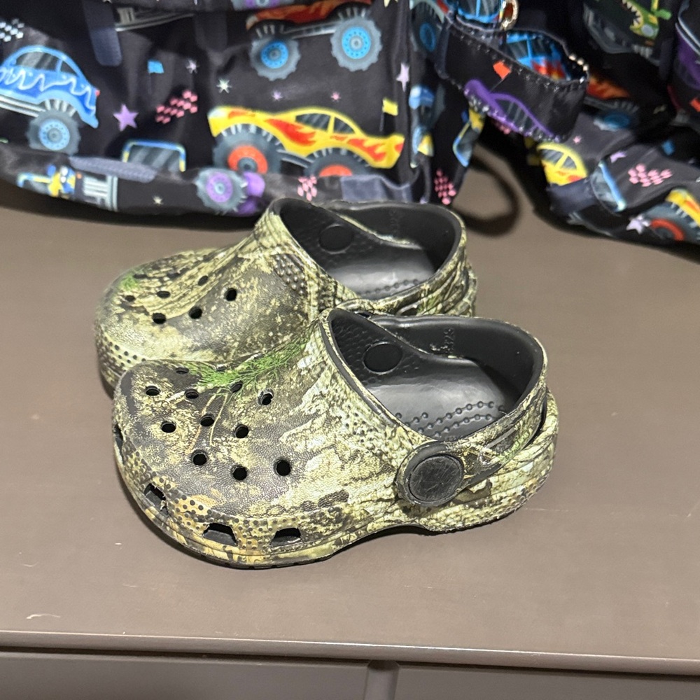 Kids Camouflage Clogs